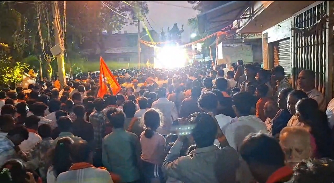 ದೊಡ್ಡಬಳ್ಳಾಪುರ ನಗರದಲ್ಲಿ ಅದ್ದೂರಿ ಶ್ರೀರಾಮೋತ್ಸವ, ಶೋಭಾಯಾತ್ರೆಯಲ್ಲಿ ಭಕ್ತರಿಂದ ಜೈಕಾರ