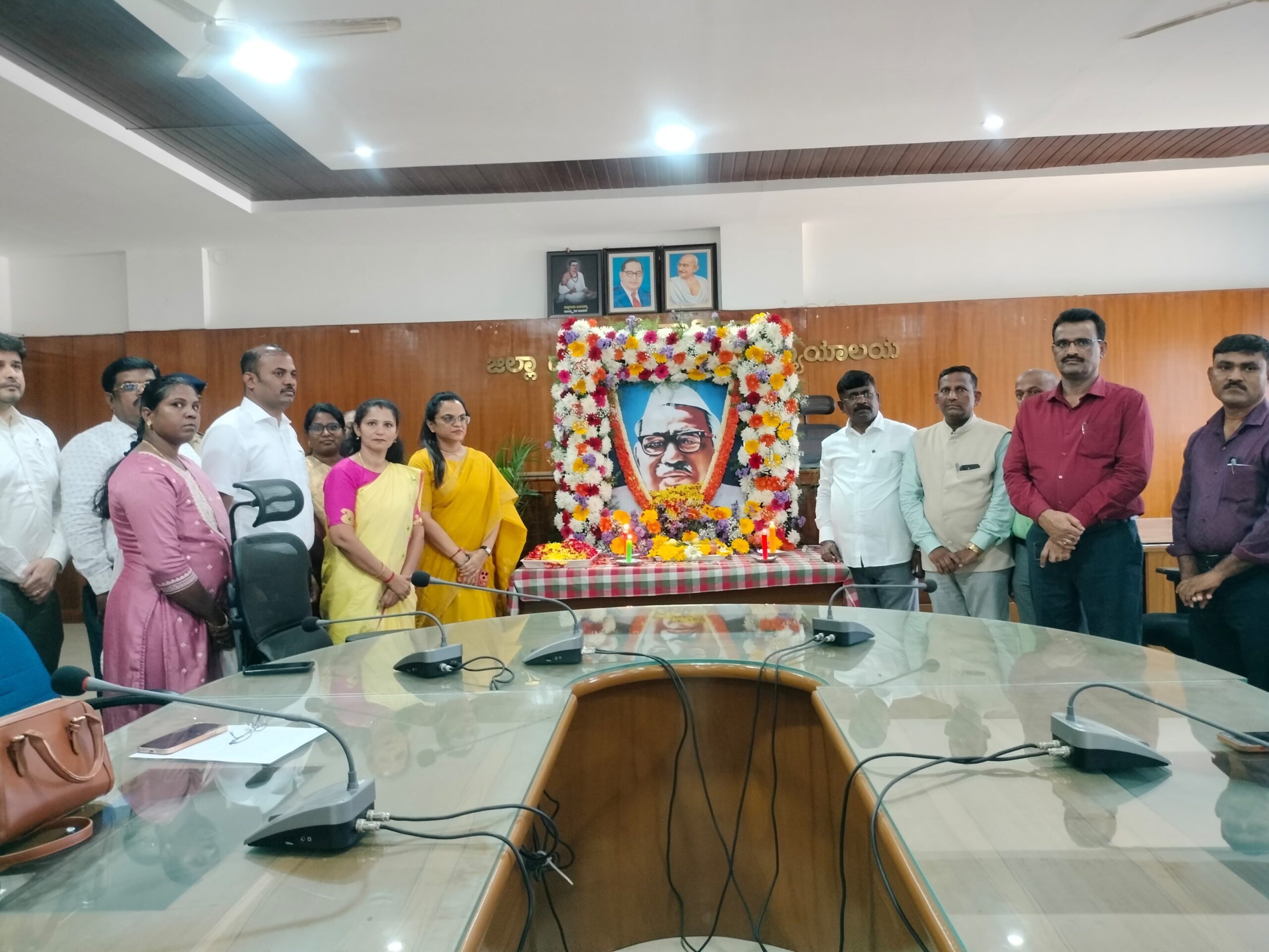 ಜಿಲ್ಲಾಡಳಿತ ಭವನದಲ್ಲಿ ಡಾ. ಬಾಬು ಜಗಜೀವನ್ ರಾಮ್ ಜಯಂತಿ ಆಚರಣೆ