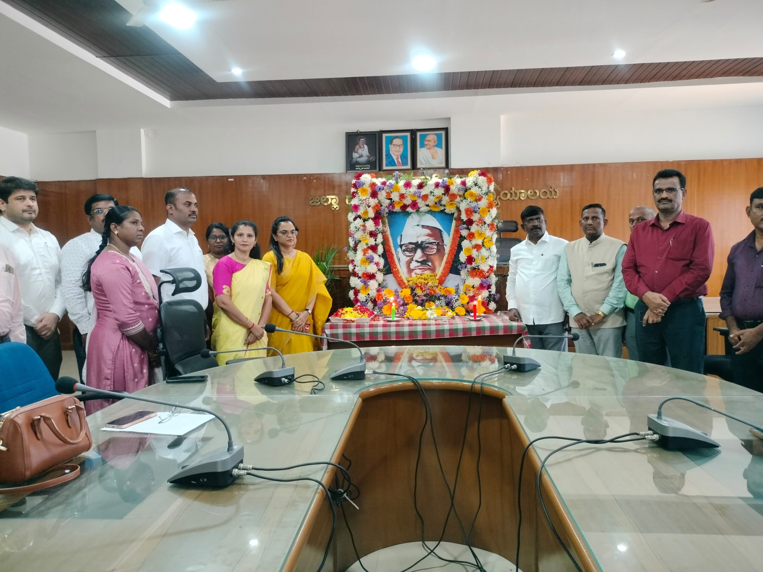 ಜಿಲ್ಲಾಡಳಿತ ಭವನದಲ್ಲಿ ಡಾ. ಬಾಬು ಜಗಜೀವನ್ ರಾಮ್ ಜಯಂತಿ ಆಚರಣೆ