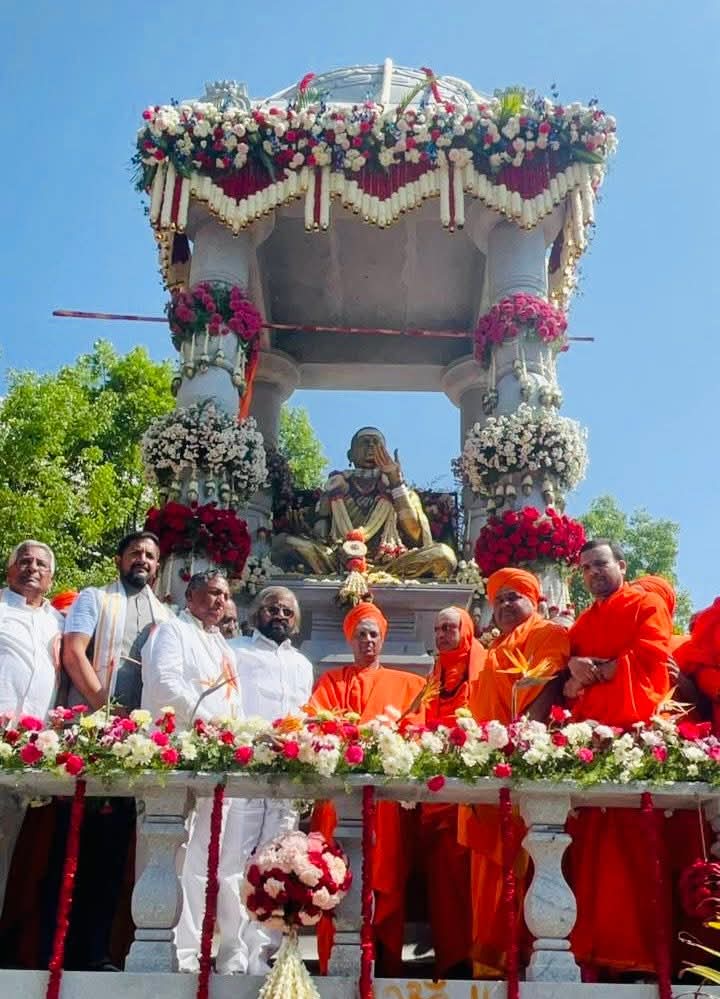 ಬಸವೇಶ್ವರರ ಕಂಚಿನ ಪ್ರತಿಮೆ ಲೋಕಾರ್ಪಣೆ: ಬಸವಣ್ಣನವರ ತತ್ವಗಳು ಸರ್ವಕಾಲಿಕ: ಸಚಿವ ಈಶ್ವರ ಖಂಡ್ರೆ