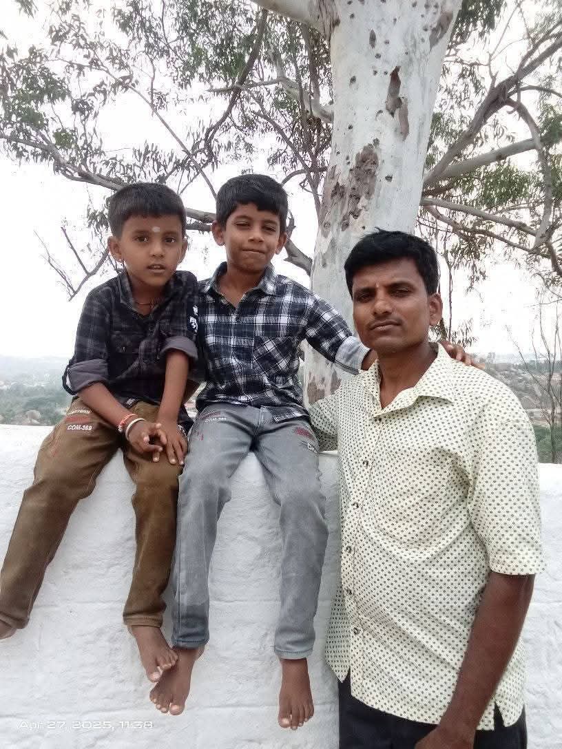 ಬೇರೆಯವನ ಜೊತೆ ಓಡಿ ಹೋದ ಪತ್ನಿ : ಇಬ್ಬರು ಮಕ್ಕಳನ್ನು ಕೊಂದು ನೇಣಿಗೆ ಶರಣಾದ ಪತಿ.