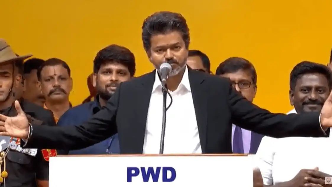 ತಮಿಳುನಾಡಿನಲ್ಲಿ ದಳಪತಿ ಇನ್ ಆಕ್ಟಿವ್.ಉಚಿತ ವಿದ್ಯುತ್ ಯೋಜನೆಗೆ ಸಹಿ ಹಾಕಿದ ನೂತನ ಸಿಎಂ ವಿಜಯ್.