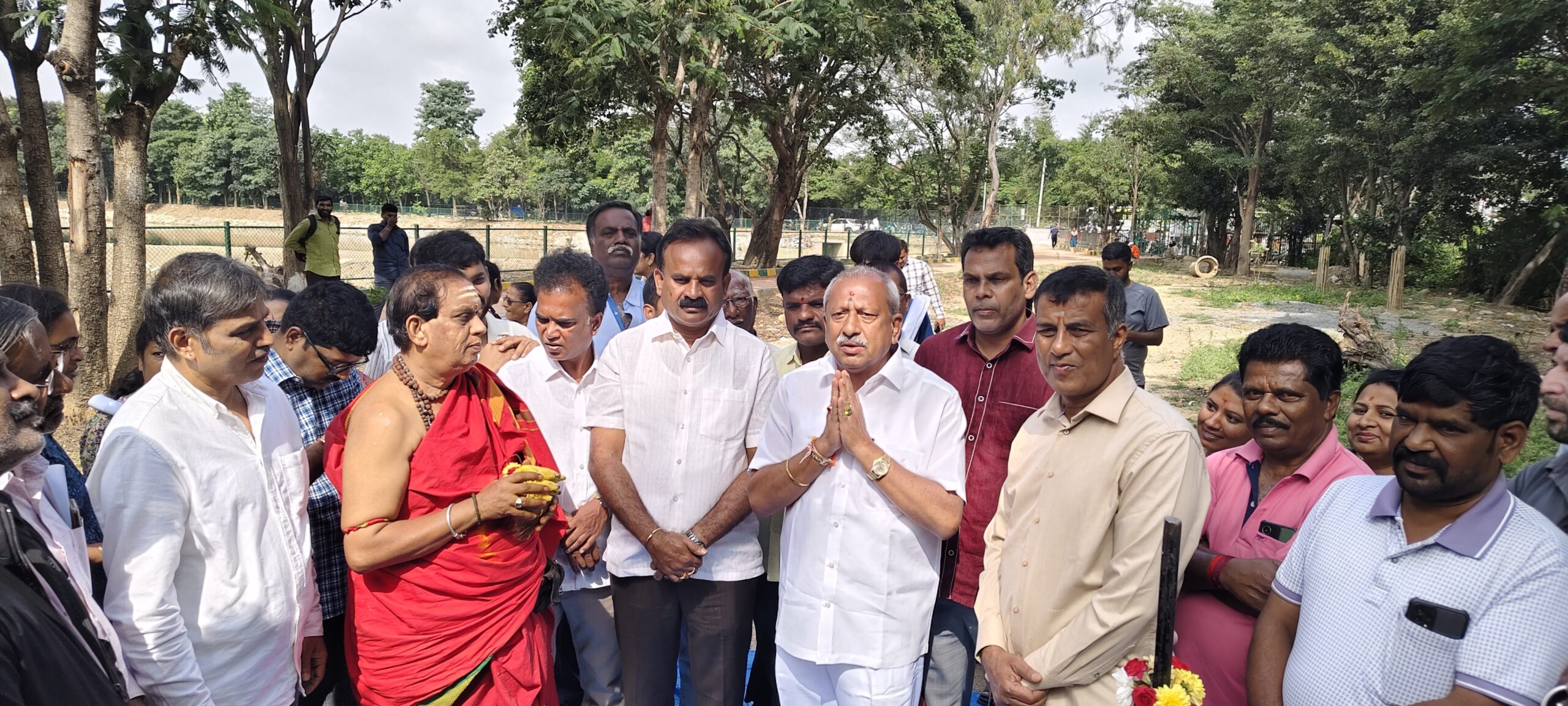 ಕೆ.ಆರ್.ಪುರ ವೆಂಗಯ್ಯನ ಕೆರೆ ಅಂಗಳದಲ್ಲಿ ಜಿಮ್ ಉಪಕರಣಗಳ ಅಳವಡಿಕೆ ಮತ್ತು ಆಟದ ಮೈದಾನ ಕಾಮಗಾರಿಗೆ ಚಾಲನೆ.